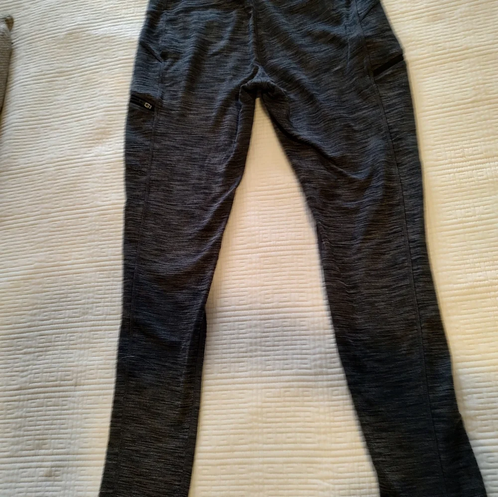 Athleta Cozy Drifter Heather Gray leggings - Picture 2 of 4